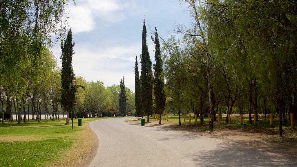 Cierran parques Tangamanga por vientos