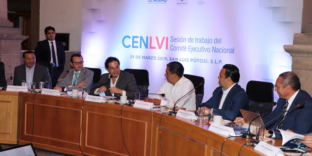 Alcaldes de todo el país se reúnen en Palacio Municipal