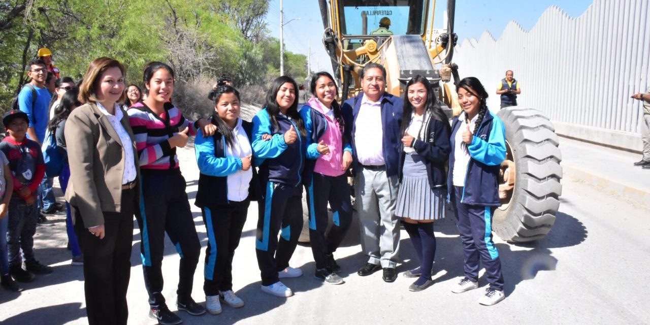 AYUNTAMIENTO DE SOLEDAD INICIA PAVIMENTACIÓN FRENTE A LA UT.