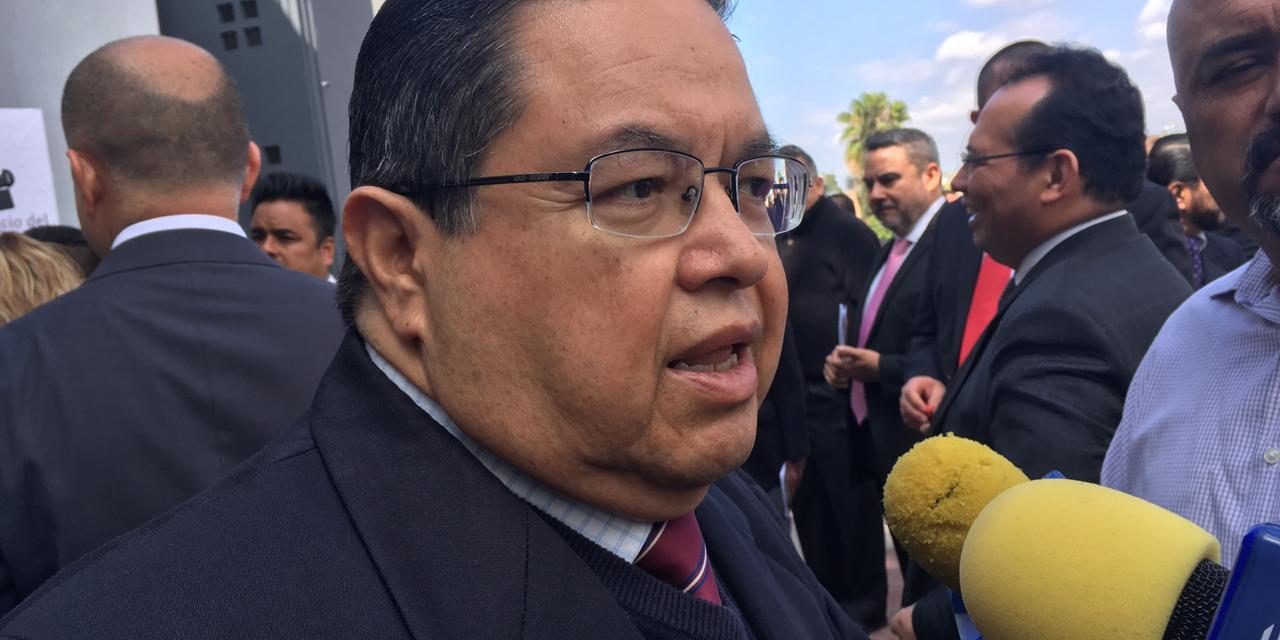 Buscan que baje costo de licencias para venta de alcohol.