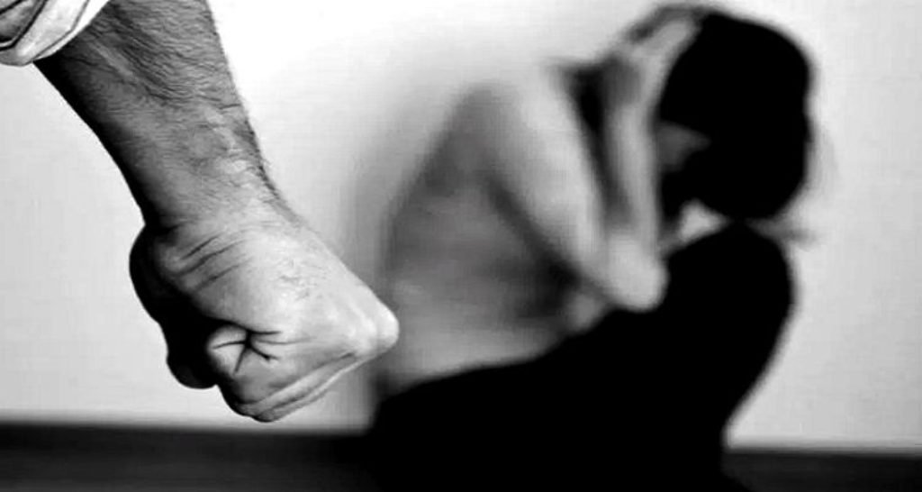 Revela estudio que casi 9 de cada10 mujeres en el Estado sufre algún tipo de violencia.