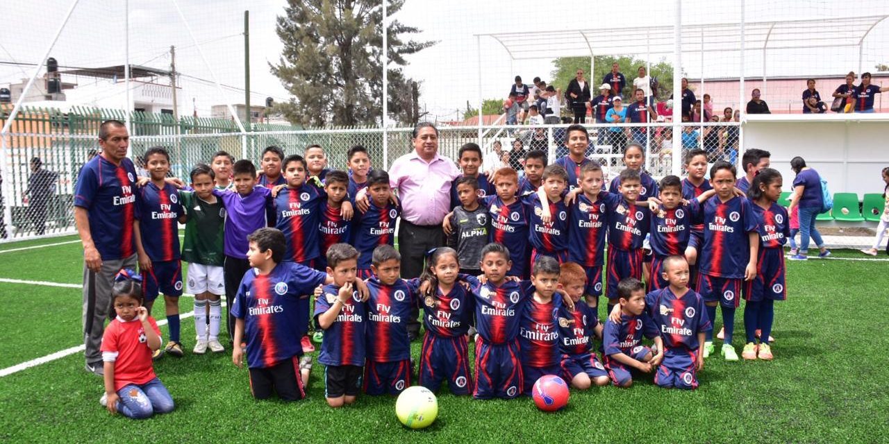 Arranca mega proyecto de construcción de canchas deportivas en SGS.