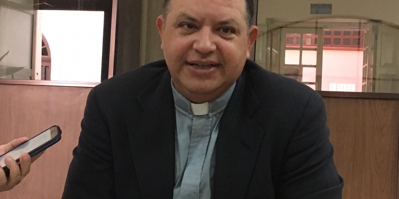 Llama iglesia a evitar la fiesta y participar con solemnidad durante la Semana Santa.