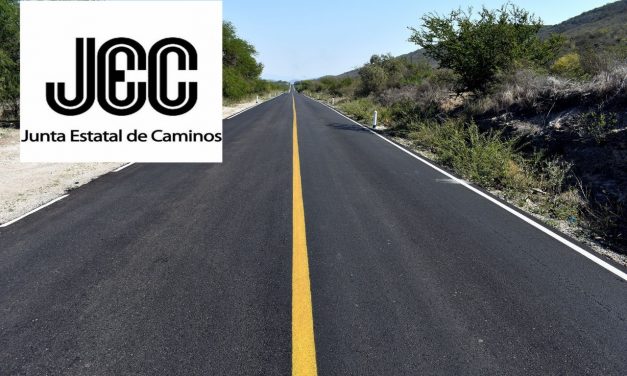 JEC rehabilita carretera Tanlajás-Tanquián.