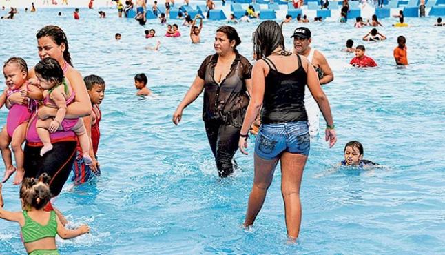Riesgo de enfermedades ginecológicas aumentan con el calor, advierte IMSS.