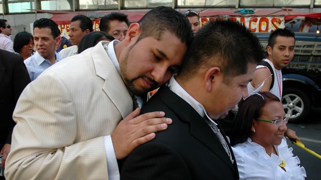 Diputados generan rechazo y apoyo en torno a propuesta de matrimonios gay.