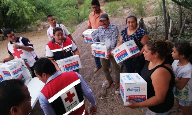 Entrega Cruz Roja equipo a brigadistas que trabajan en combate de incendios forestales.