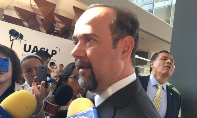 ANUIES busca que 9 universidades salgan de aprietos financieros.
