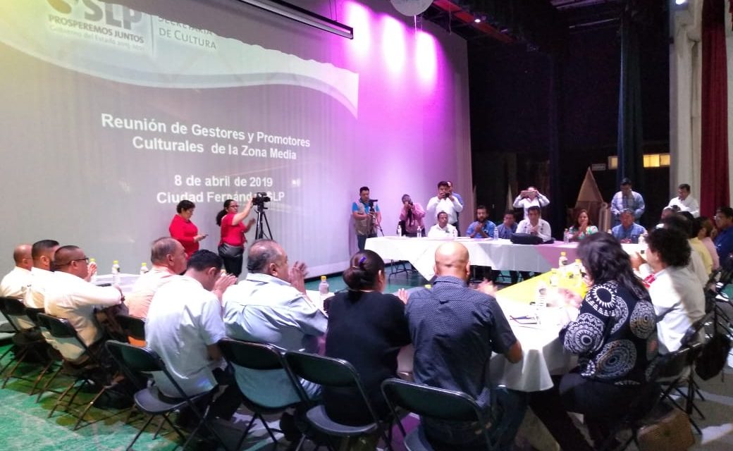 SECULT sostiene reunión de trabajo en la zona media