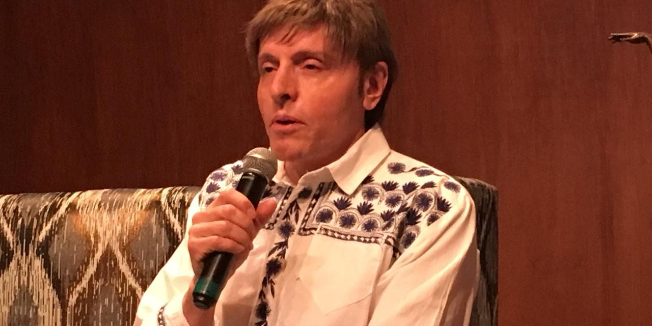 El cuenta cuentos Mario Iván Martínez estará en el Teatro de la Paz.
