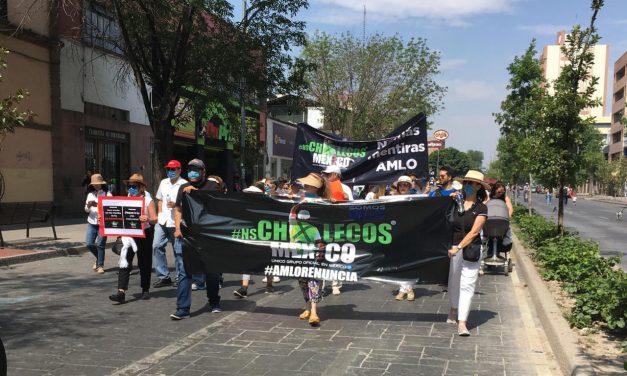 Realizan en SLP Marcha del Silencio en contra de AMLO.