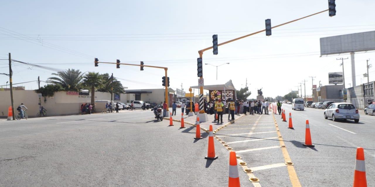 Moderniza Soledad semaforización sobre carretera a Rioverde.