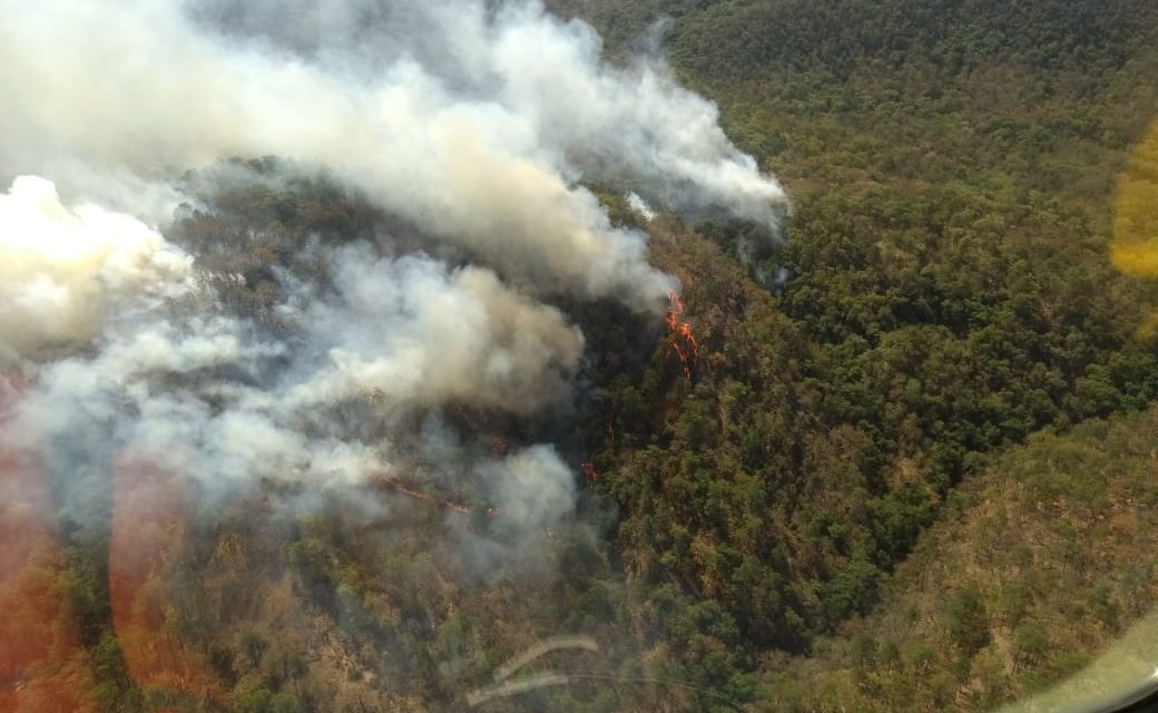 Pedirán al gobierno federal que helicópteros sirvan para combate de incendios.