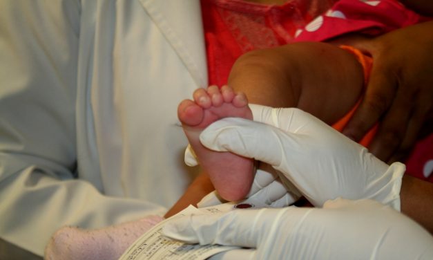 Realiza Secretaría de Salud prueba de tamiz metabólico.