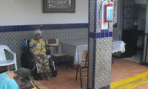 Se deslinda DIF estatal de cierre a asilo de ancianos.