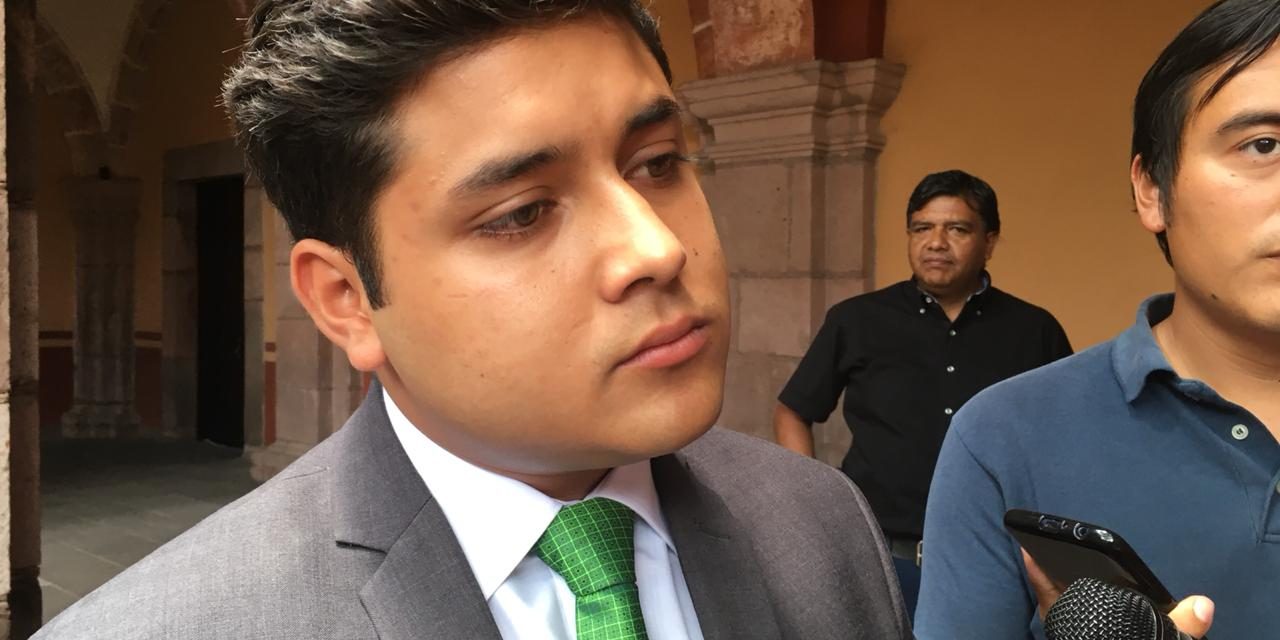 Reclama nuevo presidente de la FUP despojo de becas para los estudiantes.
