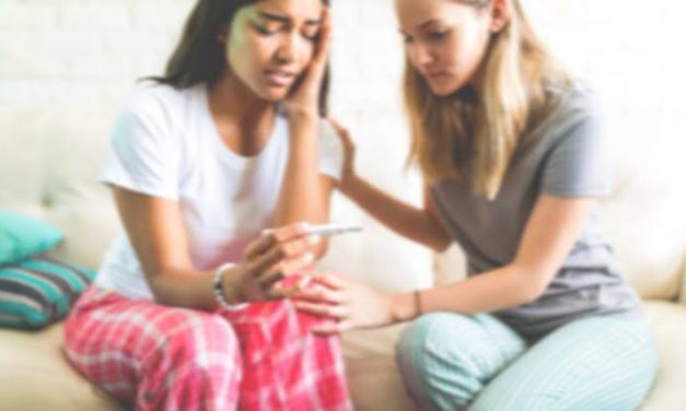 SECULT participa en pláticas de prevención  del embarazo adolescente