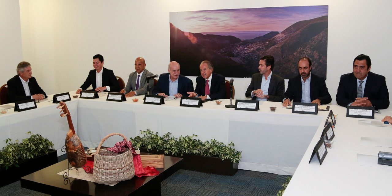 JMCL se reúne con Eduardo Sojo Garza, y ejecutivos de Citibanamex para vincular al sector empresarial.