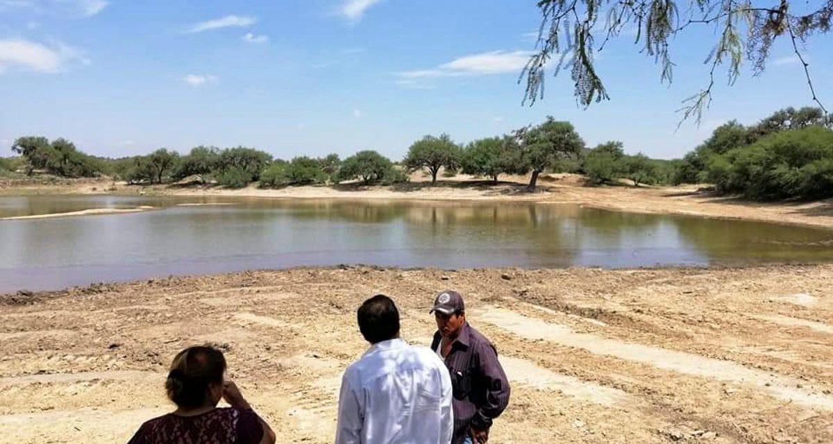 Ejecutan trabajos para mejorar captación de agua en comunidad La Purisima.