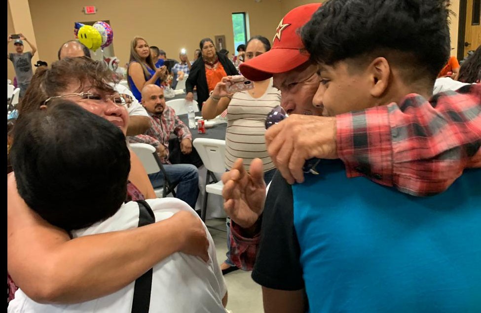 Se reúnen en Houston familias potosinas con más de 20 años separadas.