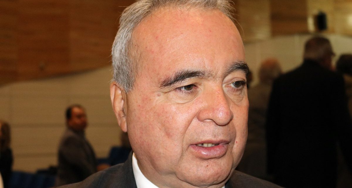 Llama SEGE a denunciar cobro de servicios que son gratuitos.