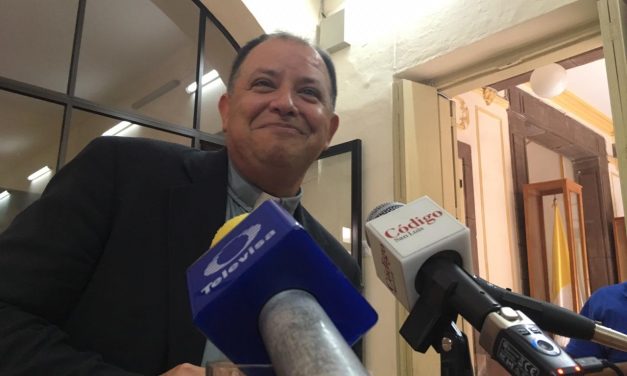 Pide iglesia católica castigo por golpeteo político.