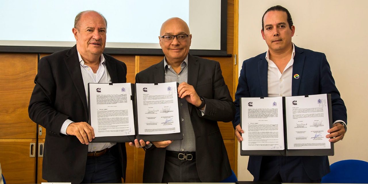 UASLP mostró desarrollo de investigación a sector industrial.