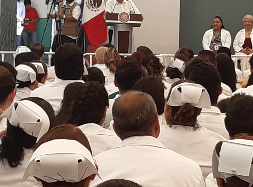 Continúa gira de AMLO por SLP