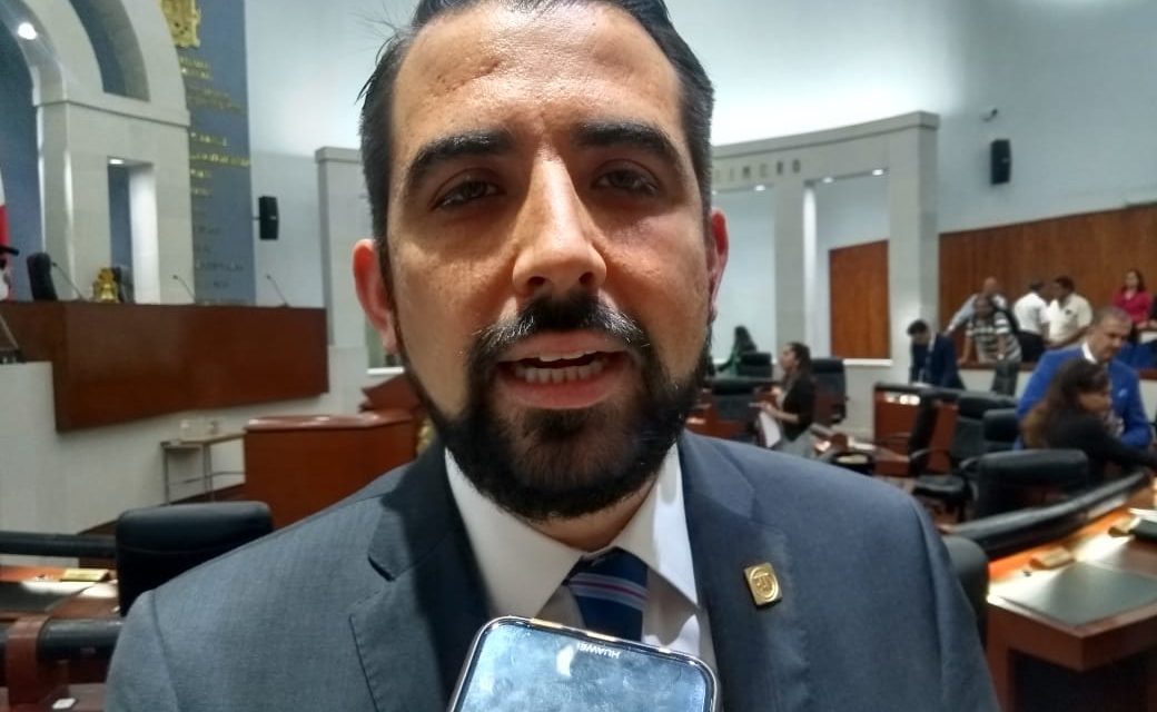 Buscan utilizar la ley para perpetuarse en el encargo, asegura Rubén Guajardo.