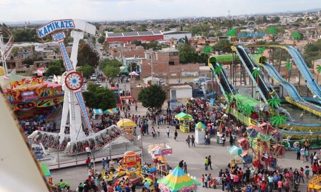 Lunes a miércoles, juegos mecánicos gratuitos