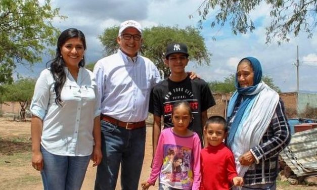Trabaja gobierno de Carreras en erradicar carencias de potosinos.