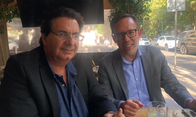 Esper Sulaimán se reúne con líderes del segmento de la industria del Turismo.