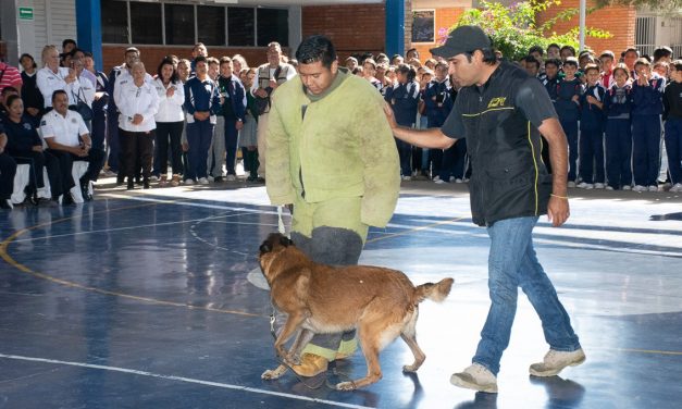 Programa preventivo “Policía Canina” inicia en escuelas de Soledad.