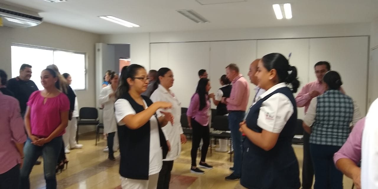 Oficialía mayor capacitó a personal del Hospital General de Soledad en “Solución de Conflictos”
