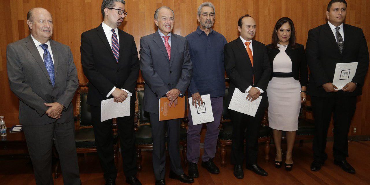 Inaugura Carreras Seminario de Políticas de Drogas en México.