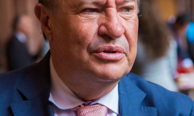 Presume rector logros financieros de la UASLP.