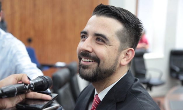 Analfabetas y sin empleo gran parte de nuestros indígenas: Rubén Guajardo.