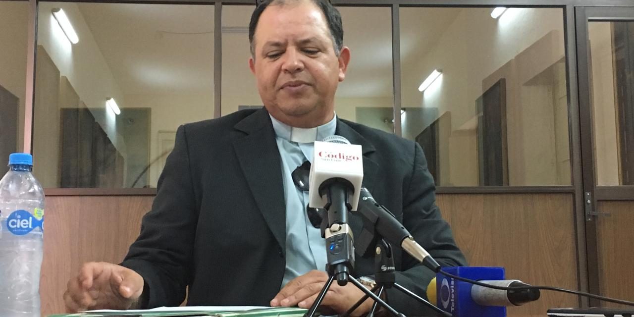 Denuncia iglesia católica levantón a sacerdote.