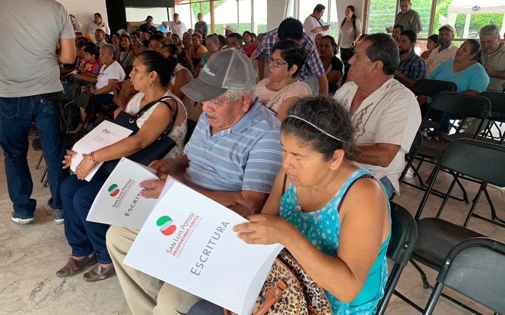 Promotora del Estado fortalece entrega de escrituras.