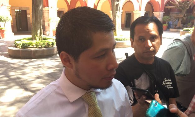 Promueven estudiantes amparos contra la UASLP para no pagar cuotas.