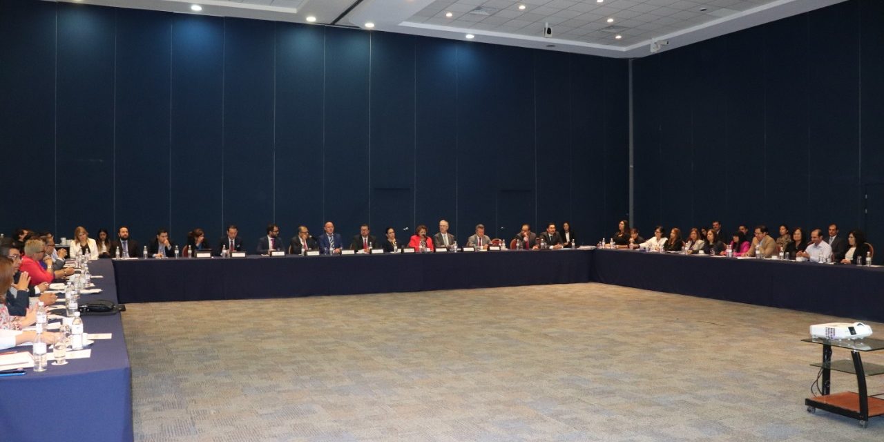 Diseño presupuestal para 2019 hacia la inversión: SEFIN.