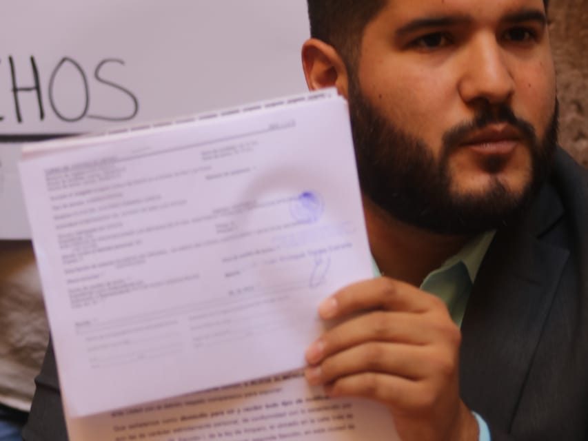 Urgen al gobierno estatal resuelva bloqueo a instalaciones de la CEEAV