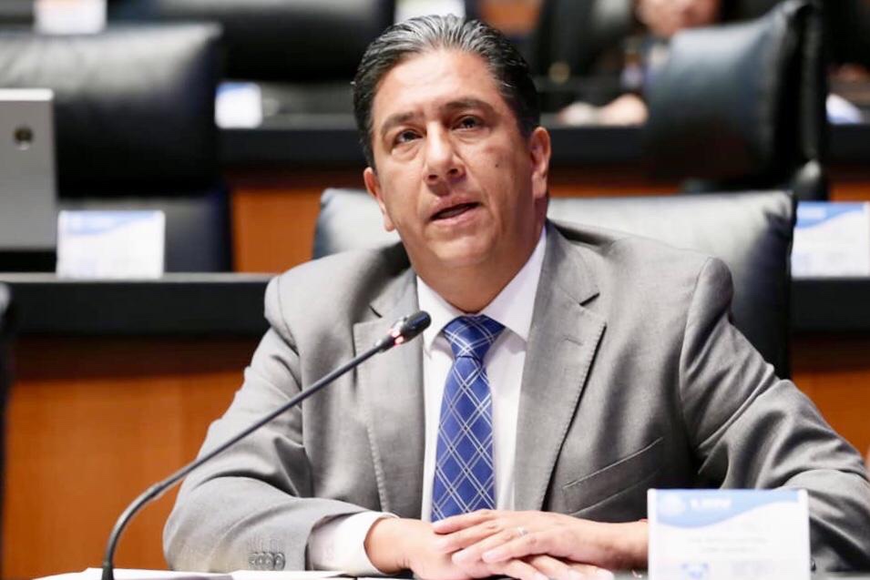 Ayuntamientos de SLP omisos en AVG: Senador Gama Bazarte