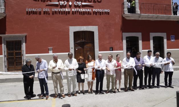 Inaugura JMCL “Casa del Rebozo” en Santa María del Río.