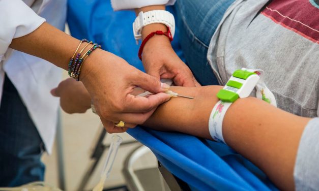 UASLP invita a participar en campaña de donación altruista de sangre.