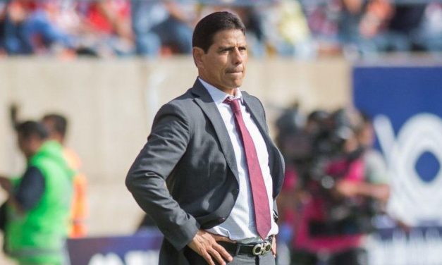 Alfonso Sosa deja de ser el DT del Atlético San Luis.