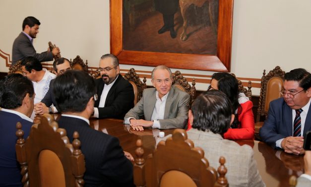 Gobernador se reúne con integrantes del Consejo Ciudadano de Transparencia.