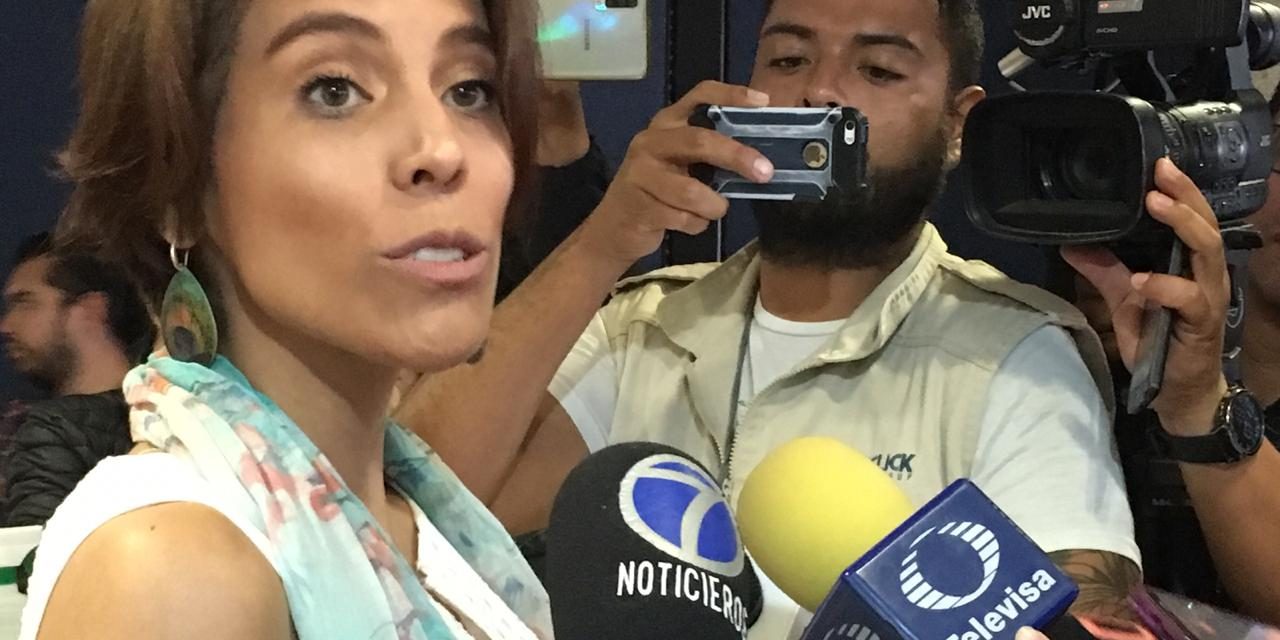 Presenta Teresa Carrizales petición para destituir al secretario y jefe de seguridad del ayuntamiento.