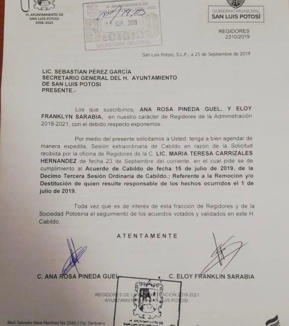 Regidores formalizan petición para abordar la destitución de Arcadia y Sebastián Pérez.