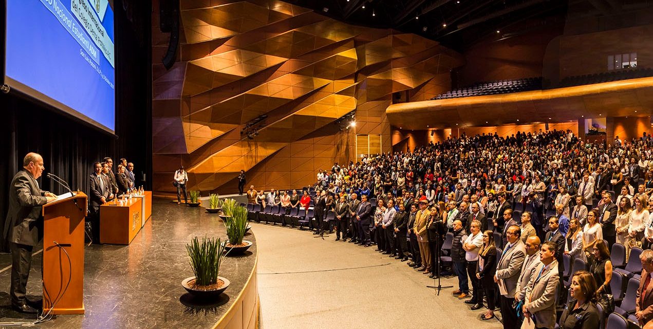 UASLP sede de Congresos Dentales.